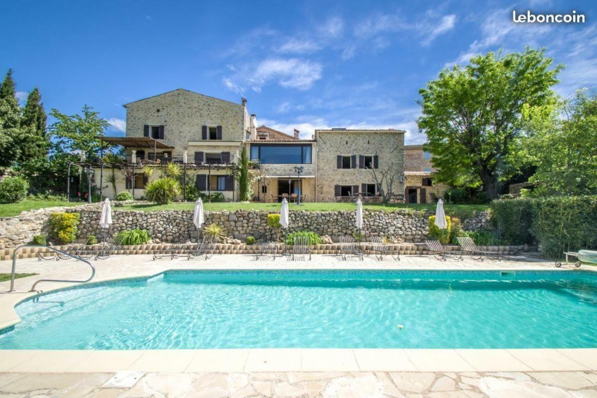 Fleur De Lys Bed & Breakfast Fayence